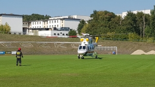 Rządowy śmigłowiec wylądował na stadionie Mieszka