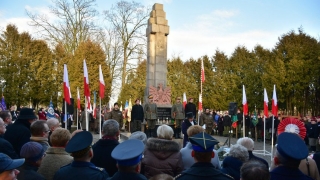 „Dziękujmy za ofiarę ich życia i umiłowania ojczyzny”