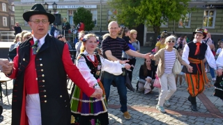 Roztańczony Rynek z okazji międzynarodowego święta - fotorelacja