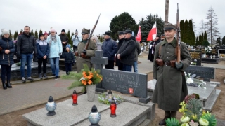 Oznakowali kolejne groby powstańcze