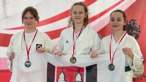 Medalistki Mistrzostw Polski z Klubu Karate Inochi Gniezno