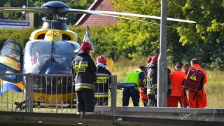 Motocyklista rozbił się na drzewie w trakcie pościgu