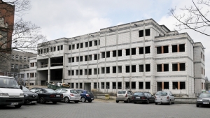 Niedokończony budynek szpitalny D