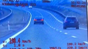 Jeden pędził 198 km/h, drugi jechał po chodniku - kolejne wysokie mandaty