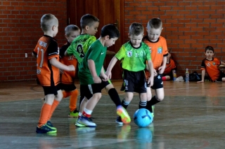 Turniej Mikołajkowy Skrzata z Pelikanem Niechanowo