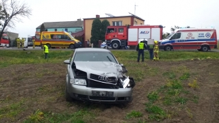 Zderzenie samochodu osobowego i dostawczego