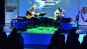 Gitarowy duet wystąpił w CK eSTeDe