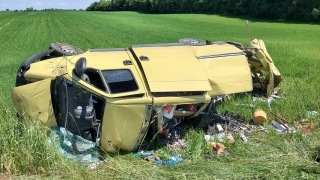 Zderzenie ciężarówki z samochodem dostawczym