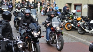 W niedzielę utrudnienia w ruchu - motocykliści zakończą sezon