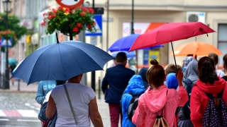 Ostrzeżenie przed burzami i dużymi opadami deszczu