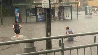 Strażacy z Gniezna i powiatu jadą pompować wodę z zalanego Poznania