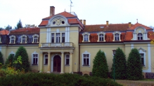 Pałac w Mielnie ponownie na sprzedaż - za niecały milion złotych