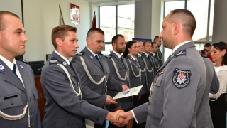 Awanse dla policjantów w dniu ich święta