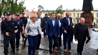 Minister Błaszczak zapoznał się w Gnieźnie ze stratami po nawałnicy
