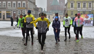 Rozpoczęli wspólny trening przed biegiem do stolicy