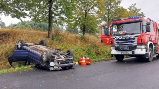 Dachowanie na łuku drogi