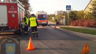 Zderzenie z motorowerzystą na rondzie w Witkowie