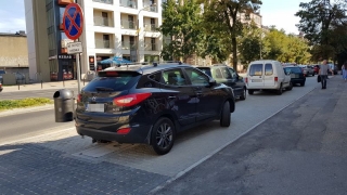 Nowy chodnik czy raczej... parking?