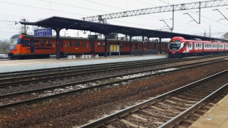 „Brutalna rzeź połączeń” w nowym rozkładzie jazdy na kolei