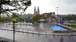 Parking przy cmentarzu św. Piotra otwarty. Ile zapłacimy za postój?